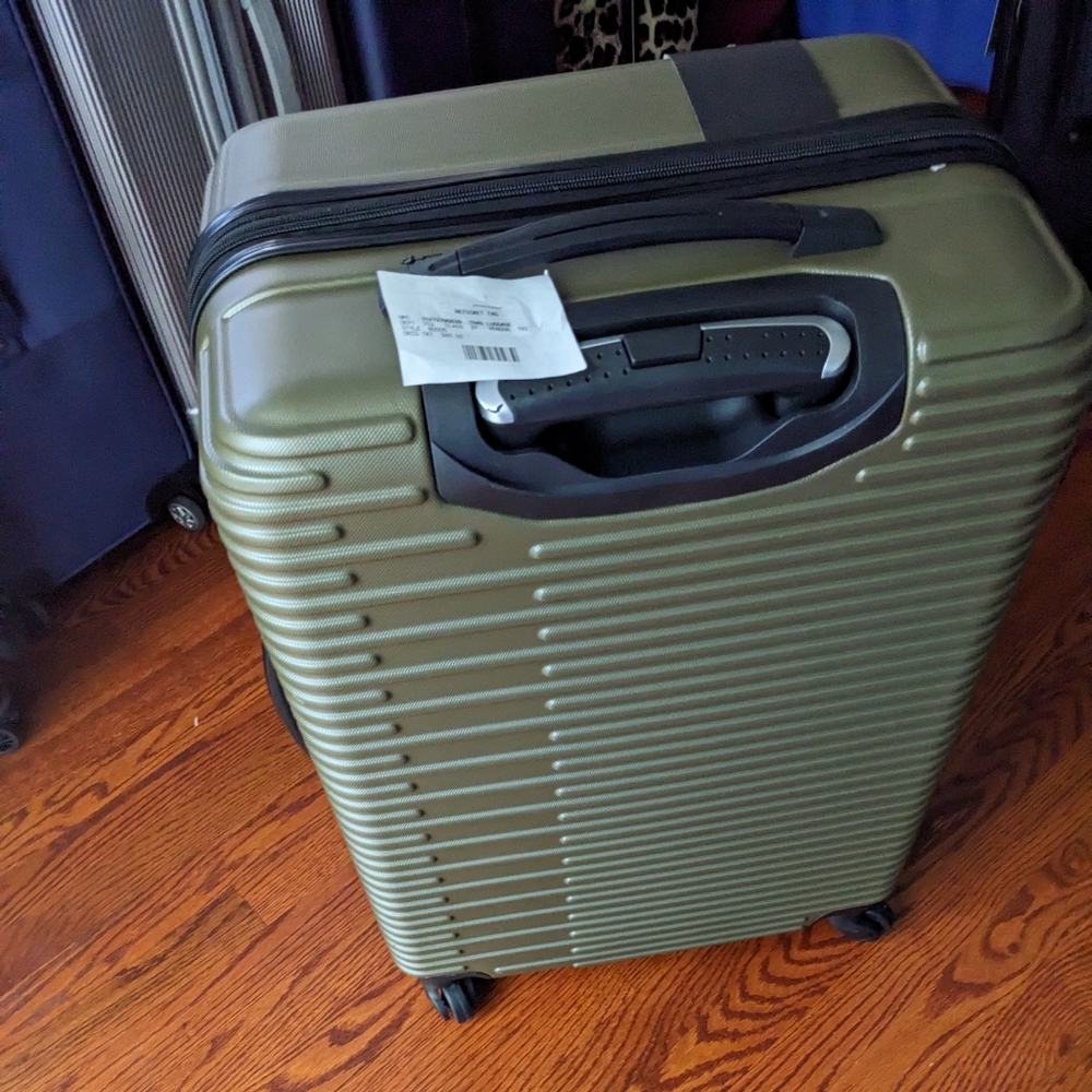 New Kensie Hillsboro Expandable Rolling Hardside 25" Luggage Expandable Suitcase